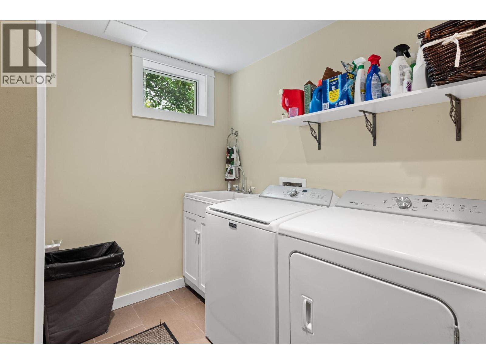 2705 9th Avenue, Castlegar, British Columbia V1N 2Y7 - Photo 43 - 10400301