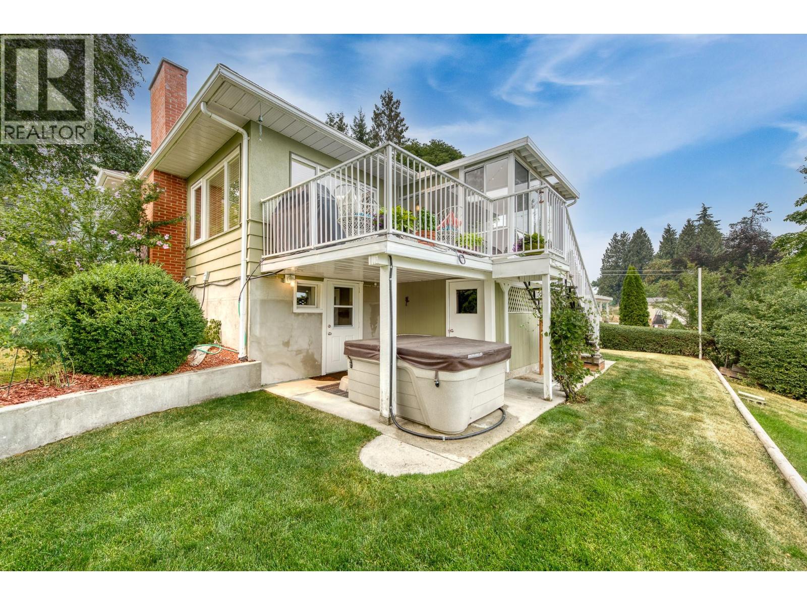 2705 9th Avenue, Castlegar, British Columbia V1N 2Y7 - Photo 5 - 10400301