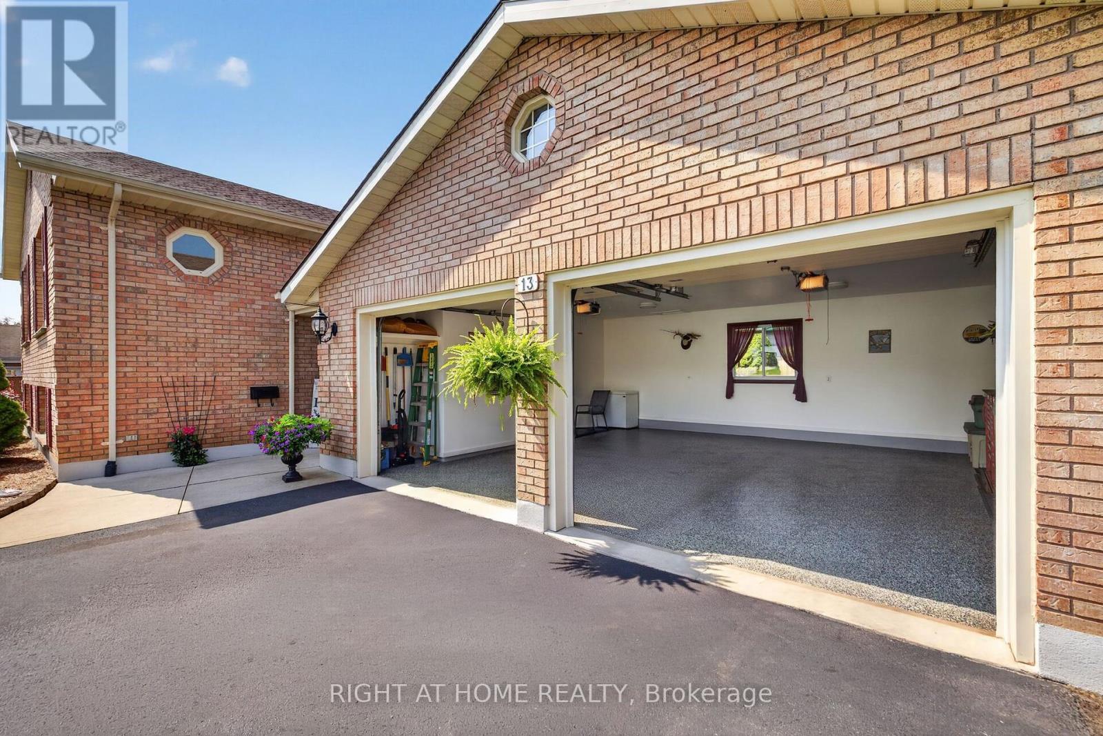 13 St Ladislaus Street, Norfolk, Ontario  N0J 1E0 - Photo 29 - X13768720