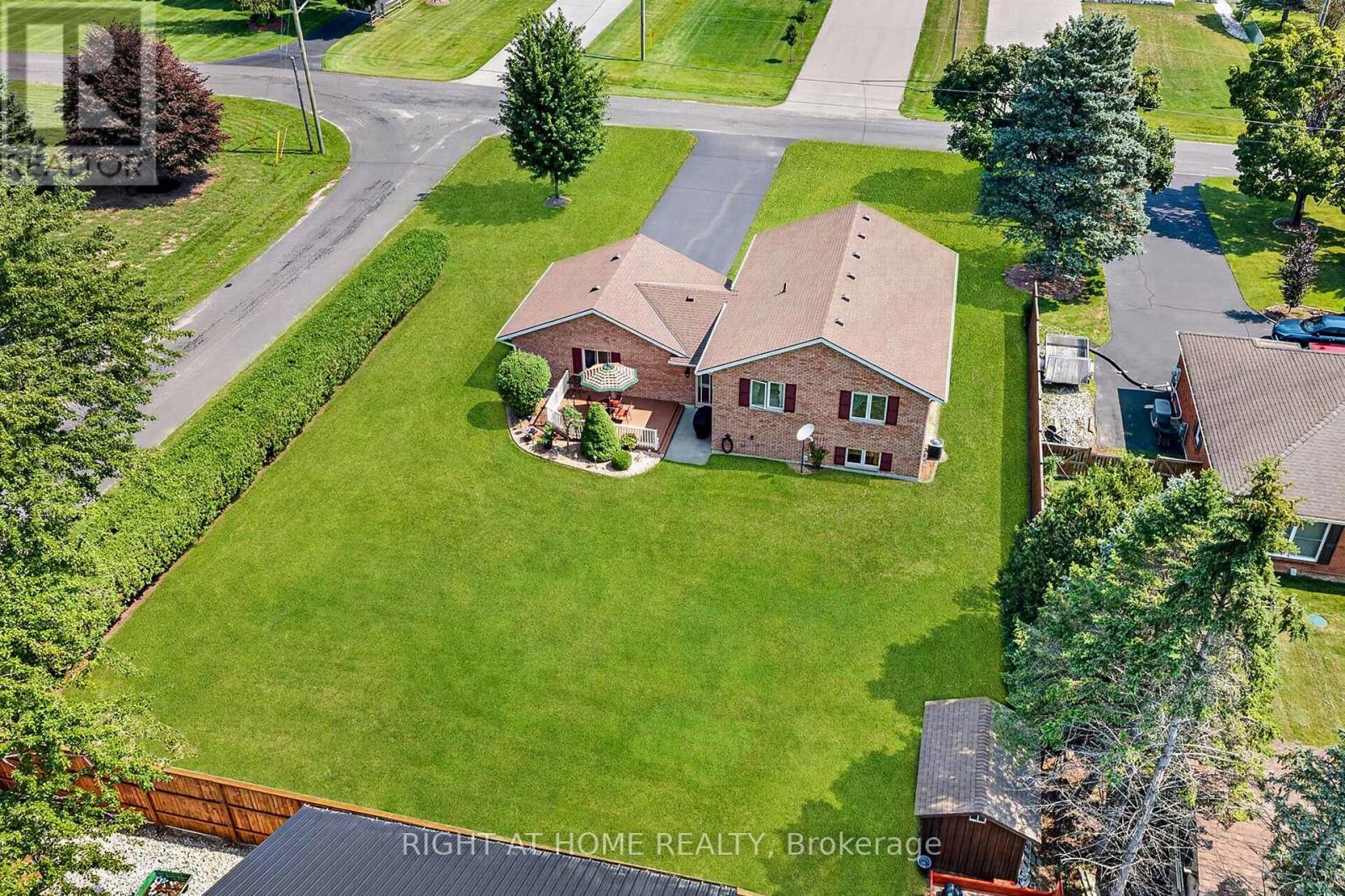 13 St Ladislaus Street, Norfolk, Ontario  N0J 1E0 - Photo 38 - X13768720