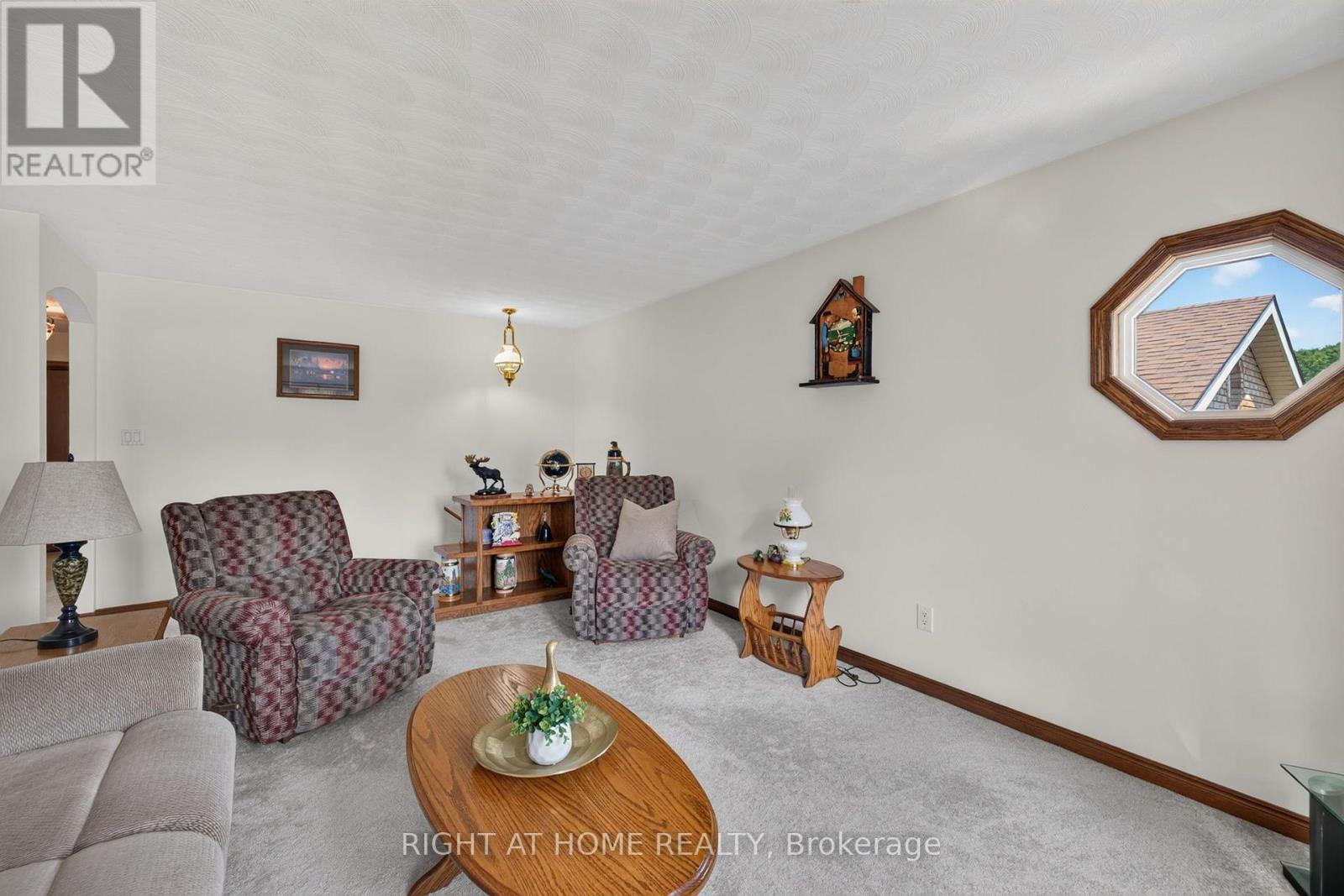 13 St Ladislaus Street, Norfolk, Ontario  N0J 1E0 - Photo 9 - X13768720