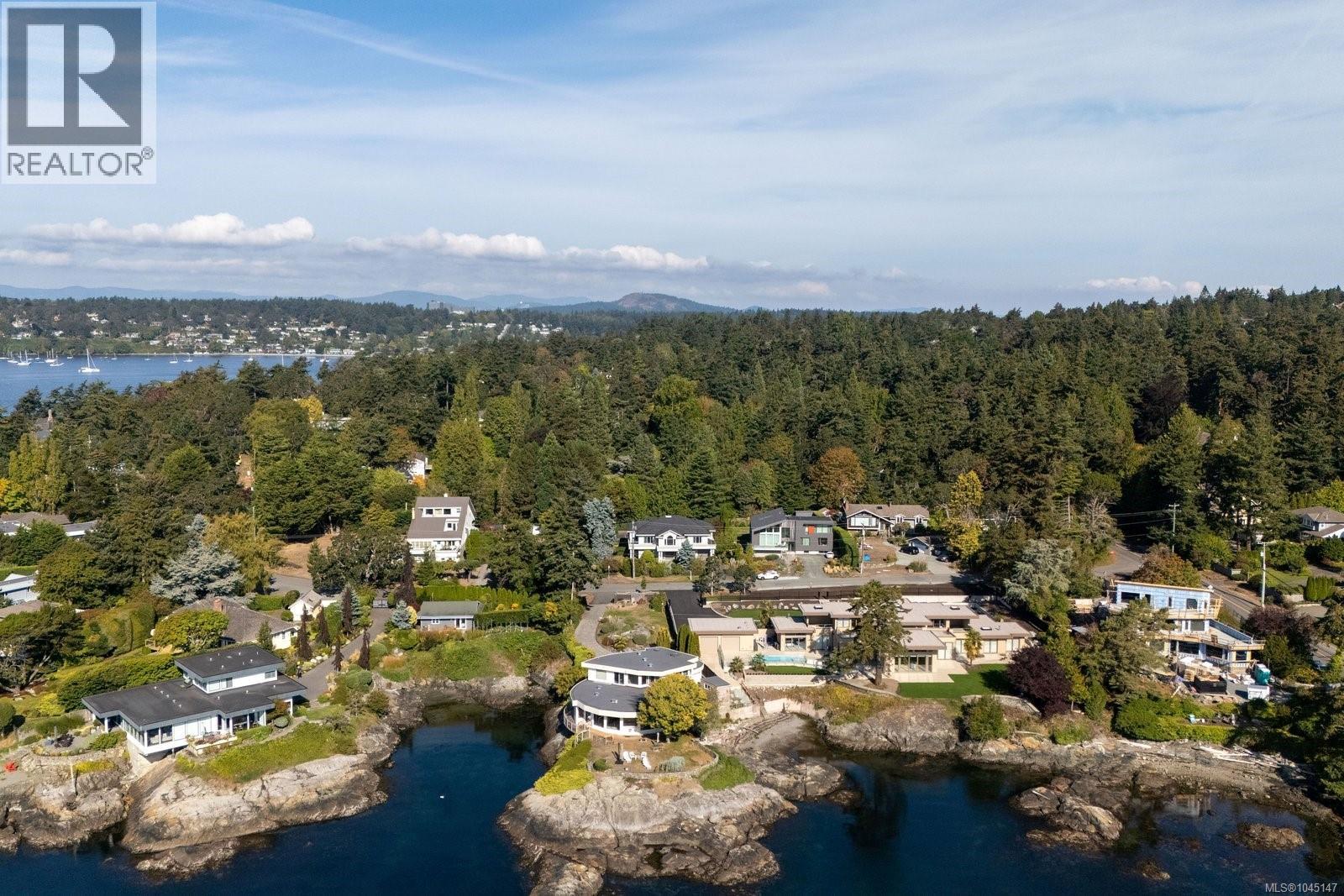 2980 Sea View Rd, Saanich, British Columbia  V8N 1L1 - Photo 3 - 1045147