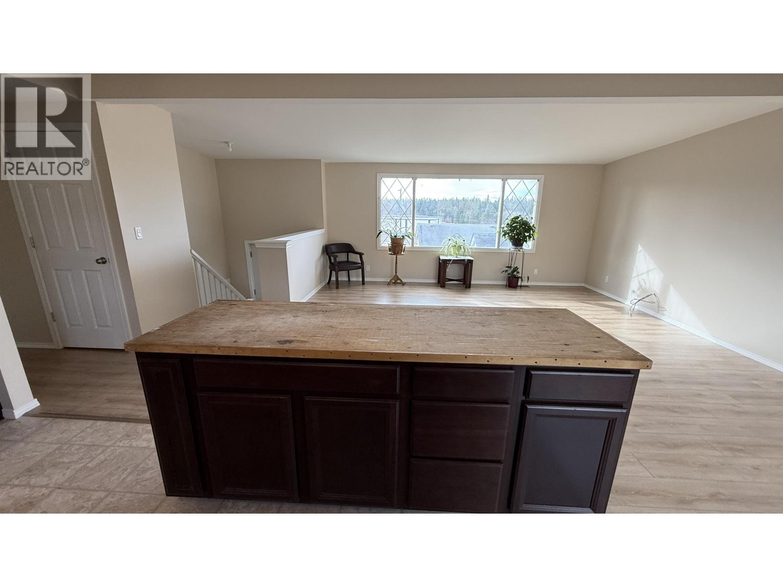 4953 Telqua Drive, 108 Mile Ranch, British Columbia  V0K 2E1 - Photo 10 - R3082511