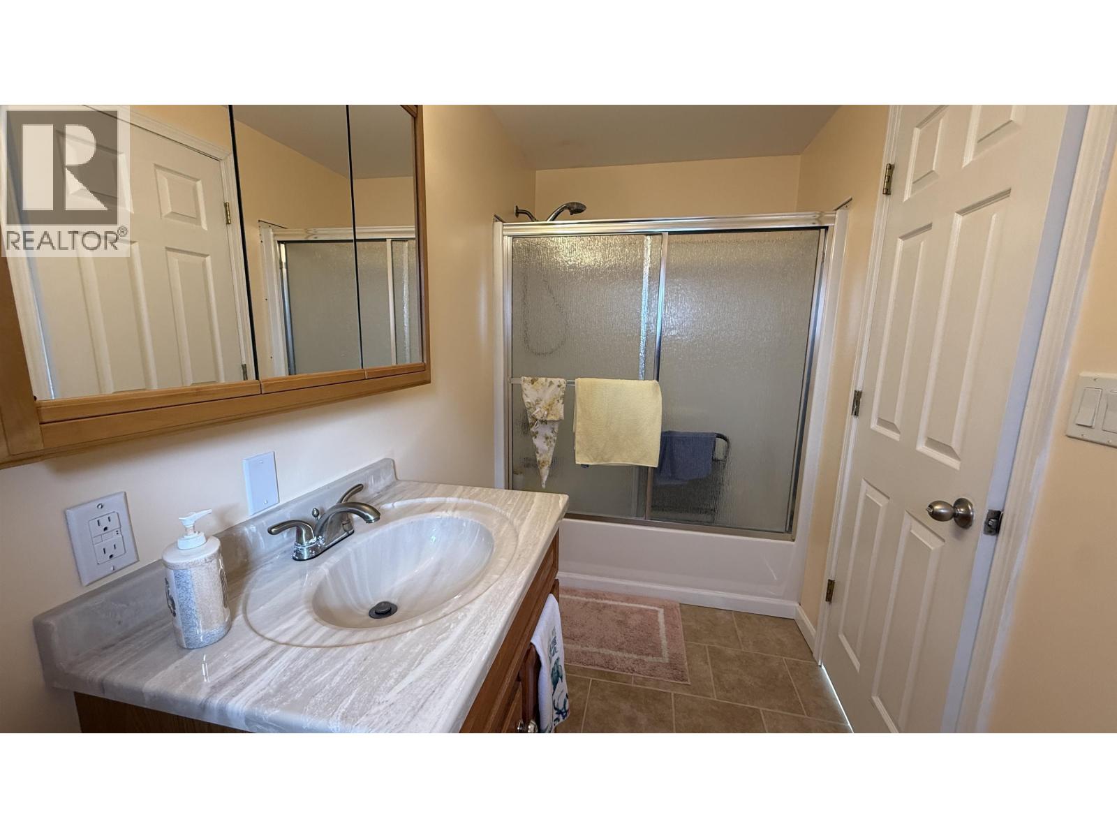 4953 Telqua Drive, 108 Mile Ranch, British Columbia  V0K 2E1 - Photo 16 - R3082511