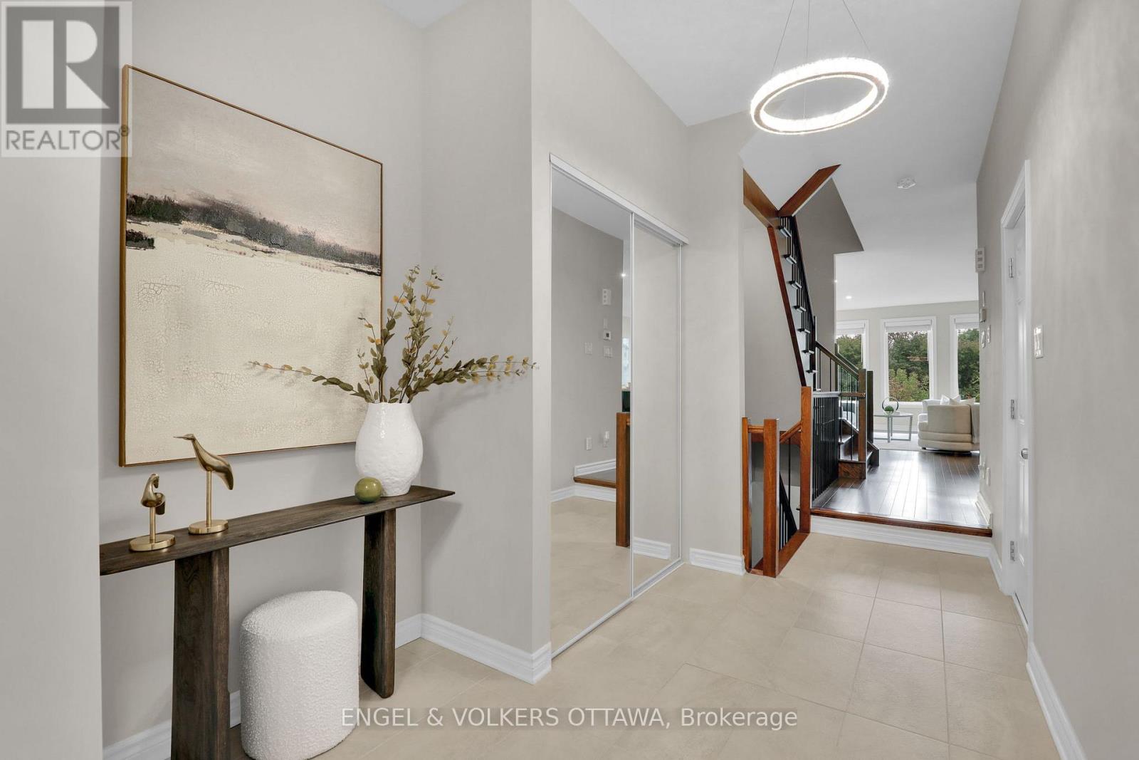 765 Dearborn Private W, Ottawa, Ontario  K1T 0W3 - Photo 3 - X13768578