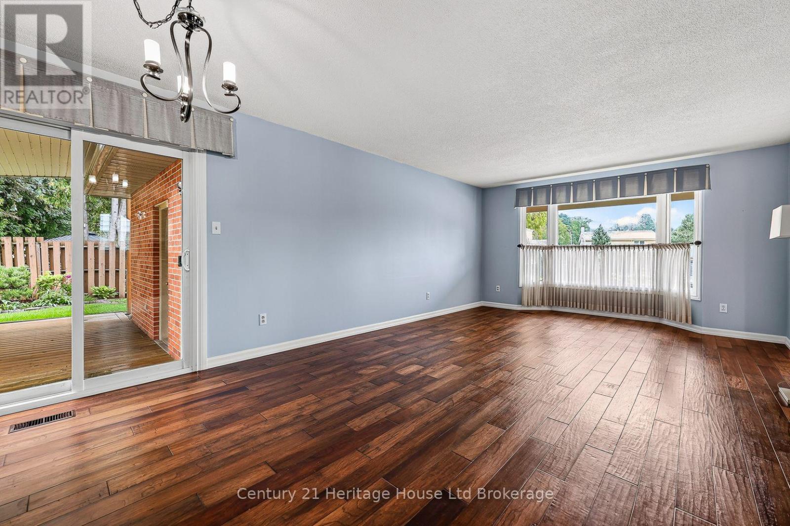27 Silcox Place, Woodstock, Ontario  N4S 8M8 - Photo 18 - X13768644