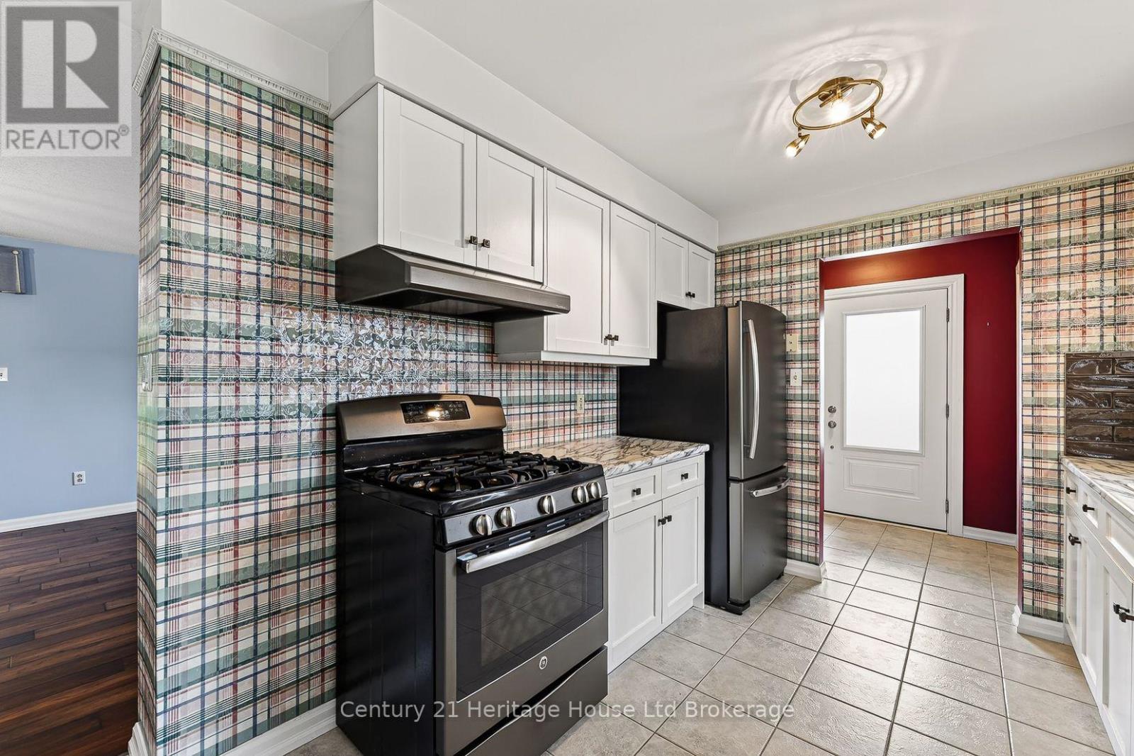 27 Silcox Place, Woodstock, Ontario  N4S 8M8 - Photo 20 - X13768644