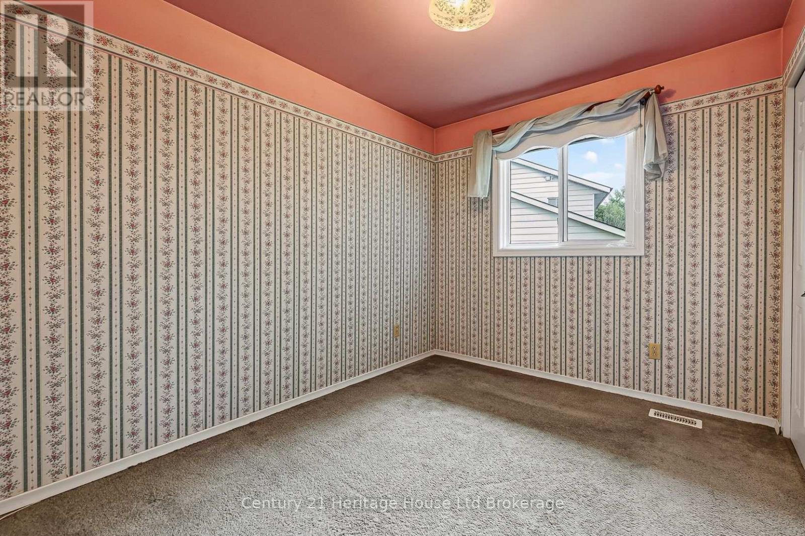 27 Silcox Place, Woodstock, Ontario  N4S 8M8 - Photo 28 - X13768644