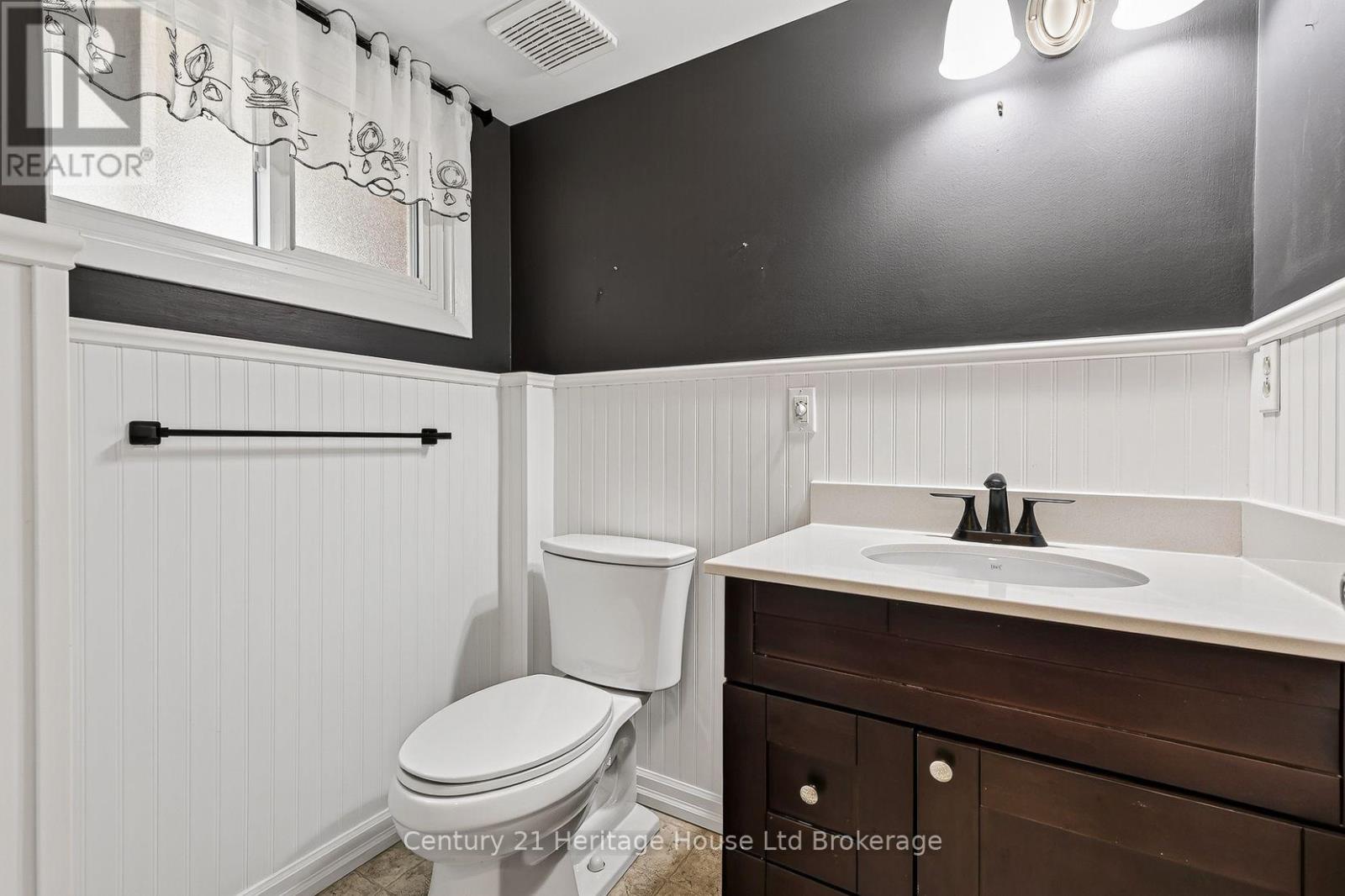 27 Silcox Place, Woodstock, Ontario  N4S 8M8 - Photo 33 - X13768644