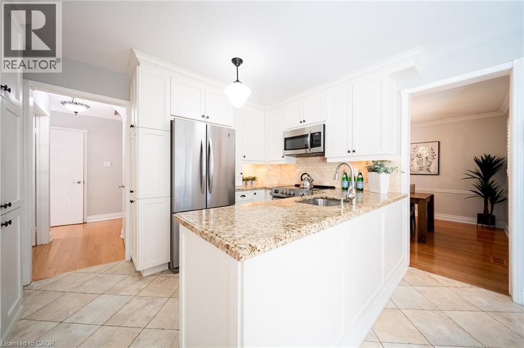 3212 Pinemeadow Drive, Burlington, Ontario  L7M 2N7 - Photo 11 - 40861188