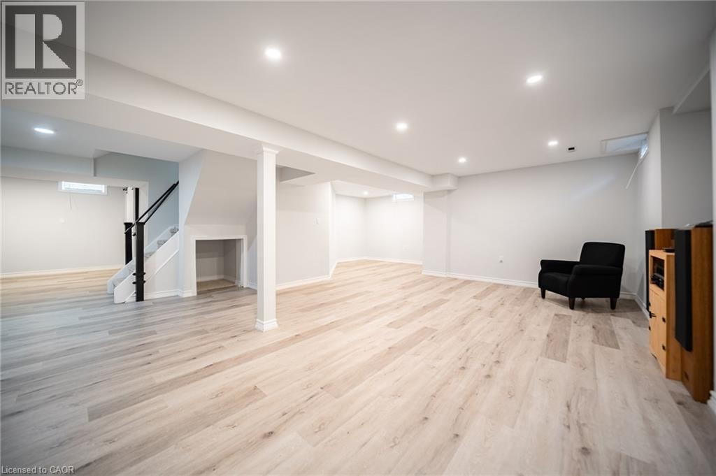 3212 Pinemeadow Drive, Burlington, Ontario  L7M 2N7 - Photo 33 - 40861188
