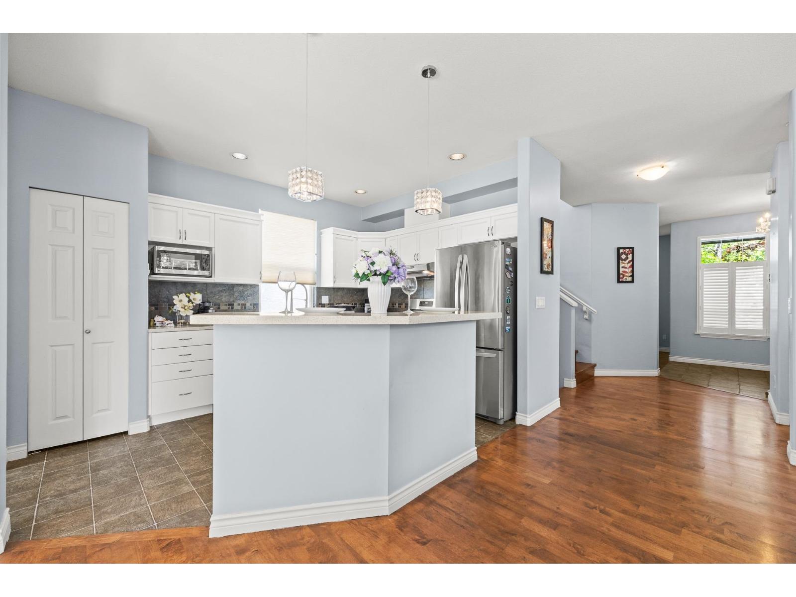 3307 Rosemary Heights Crescent, Surrey, British Columbia  V3Z 0K7 - Photo 16 - R3161770