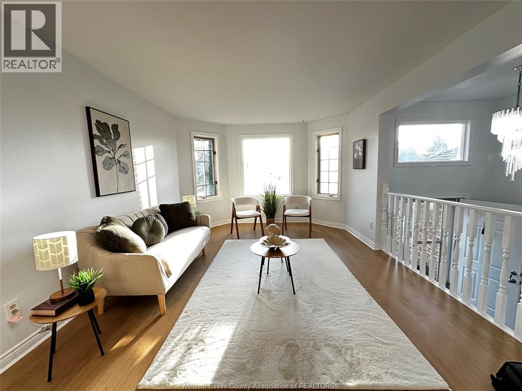 3025 Kenilworth, Windsor, Ontario  N9E 4M1 - Photo 3 - 26022248
