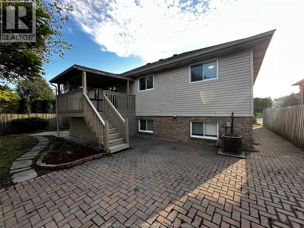 3025 Kenilworth, Windsor, Ontario  N9E 4M1 - Photo 17 - 26022248