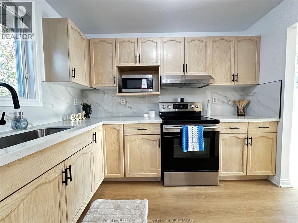 3025 Kenilworth, Windsor, Ontario  N9E 4M1 - Photo 6 - 26022248