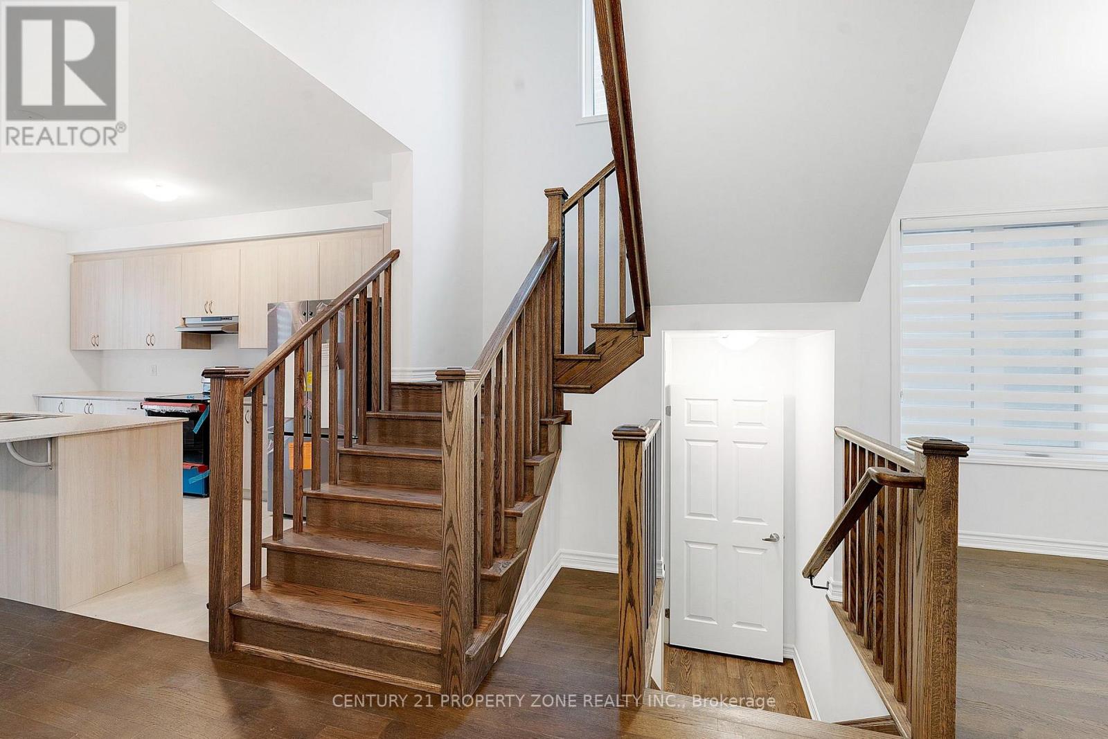 1518 Zilio Terrace, Milton, Ontario  L9E 2H8 - Photo 14 - W13768594