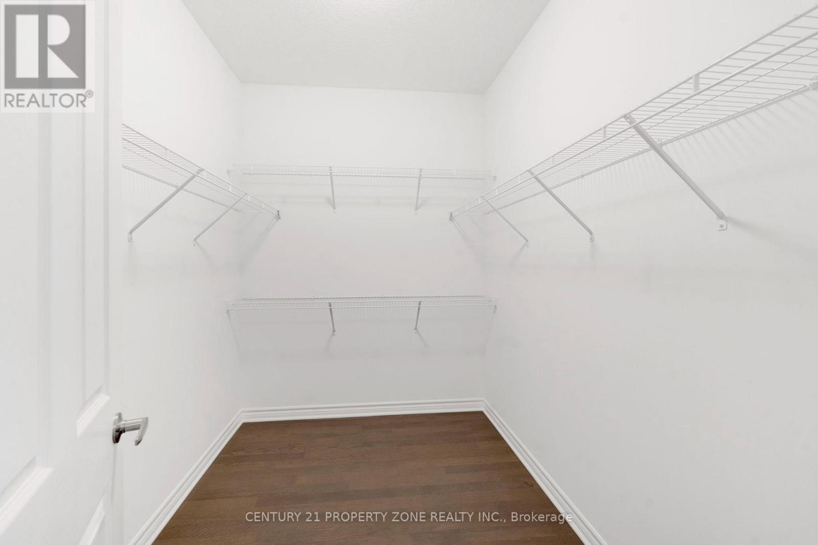 1518 Zilio Terrace, Milton, Ontario  L9E 2H8 - Photo 18 - W13768594