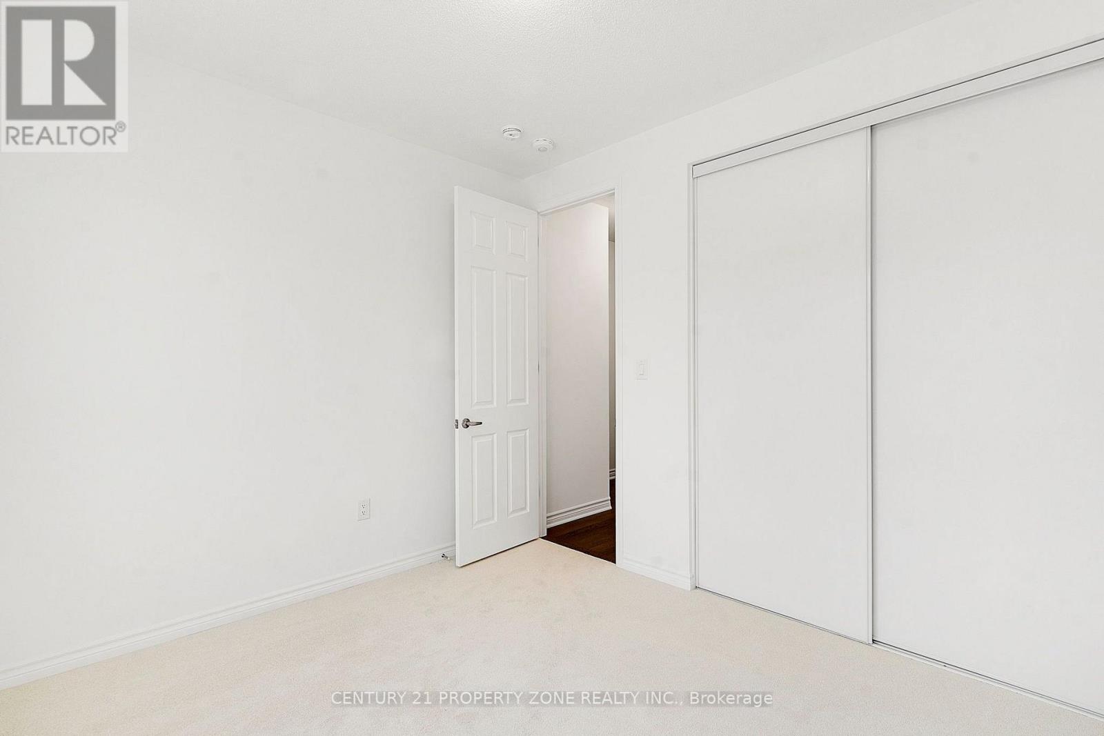 1518 Zilio Terrace, Milton, Ontario  L9E 2H8 - Photo 24 - W13768594
