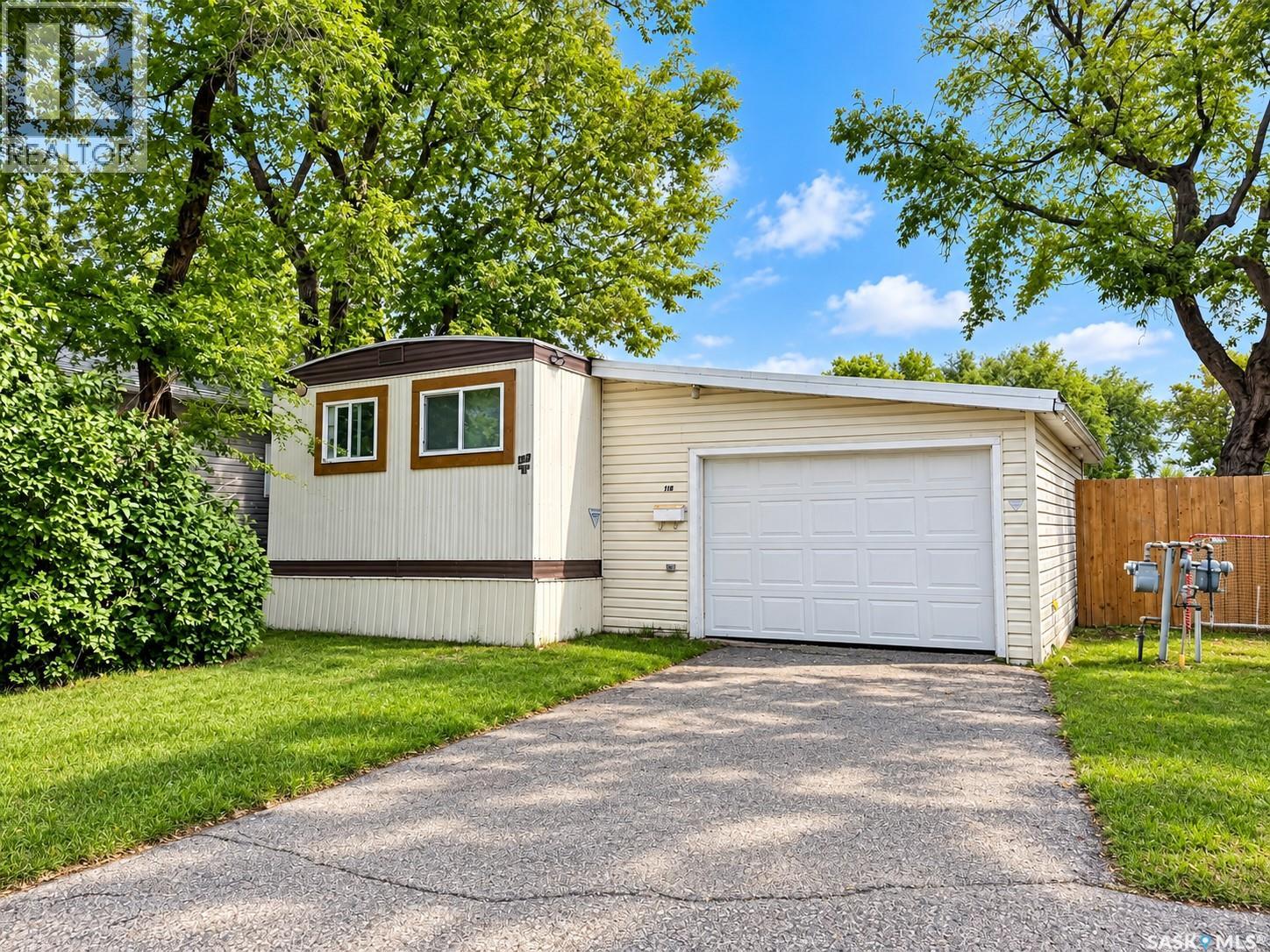 216 1524 Rayner Avenue, Saskatoon, Saskatchewan  S7N 1Y1 - Photo 1 - SK048137