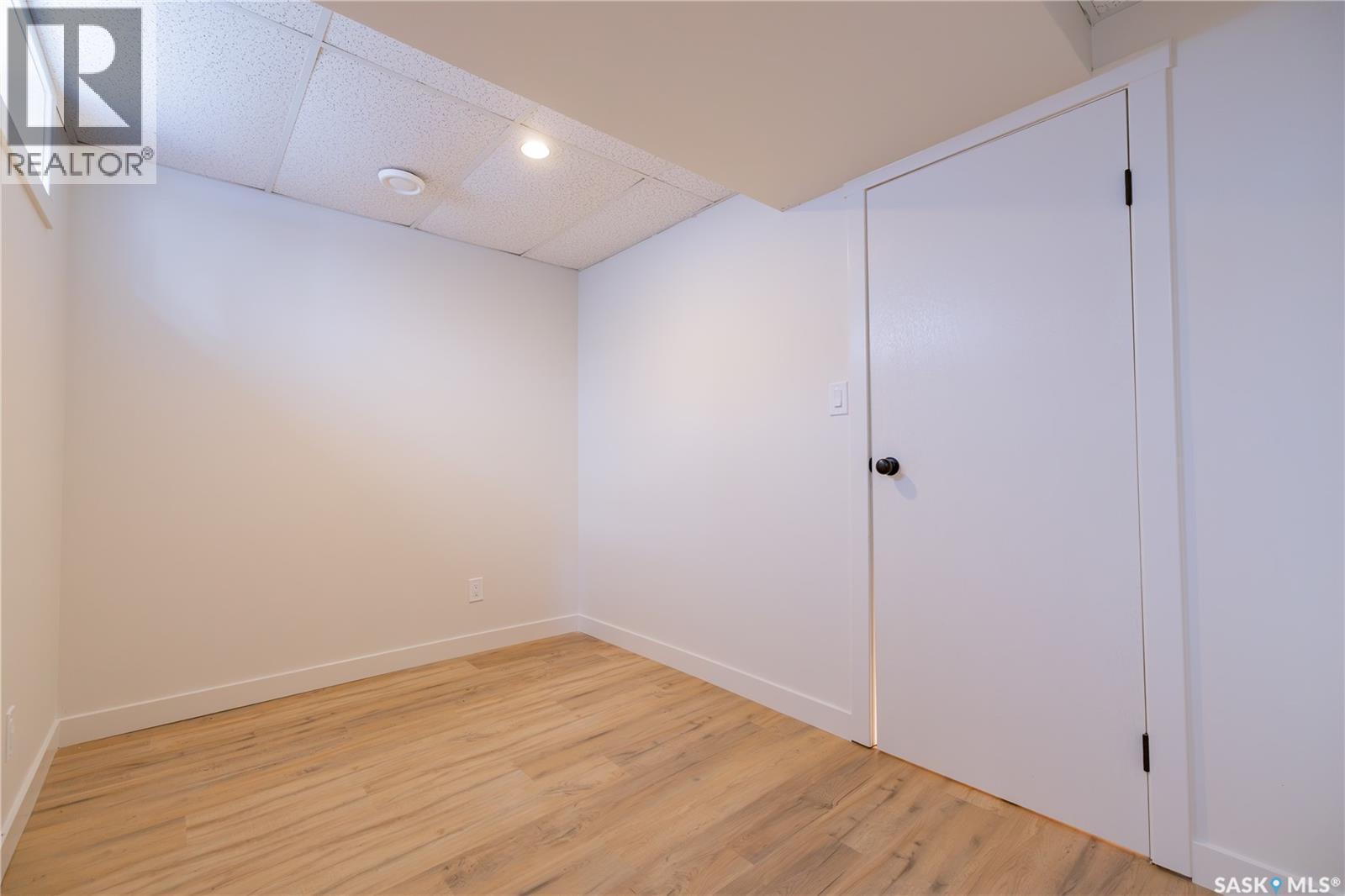 230 Hogg Way, Saskatoon, Saskatchewan  S7N 3W1 - Photo 27 - SK048116
