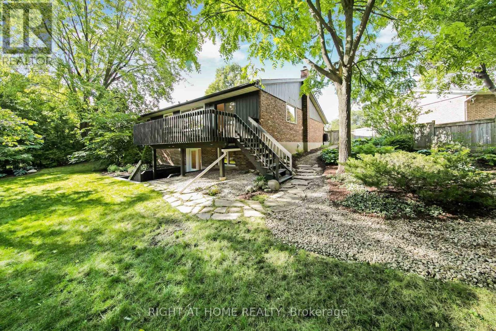 305 Daleside Place N, Waterloo, Ontario  N2L 5M4 - Photo 26 - X13768620