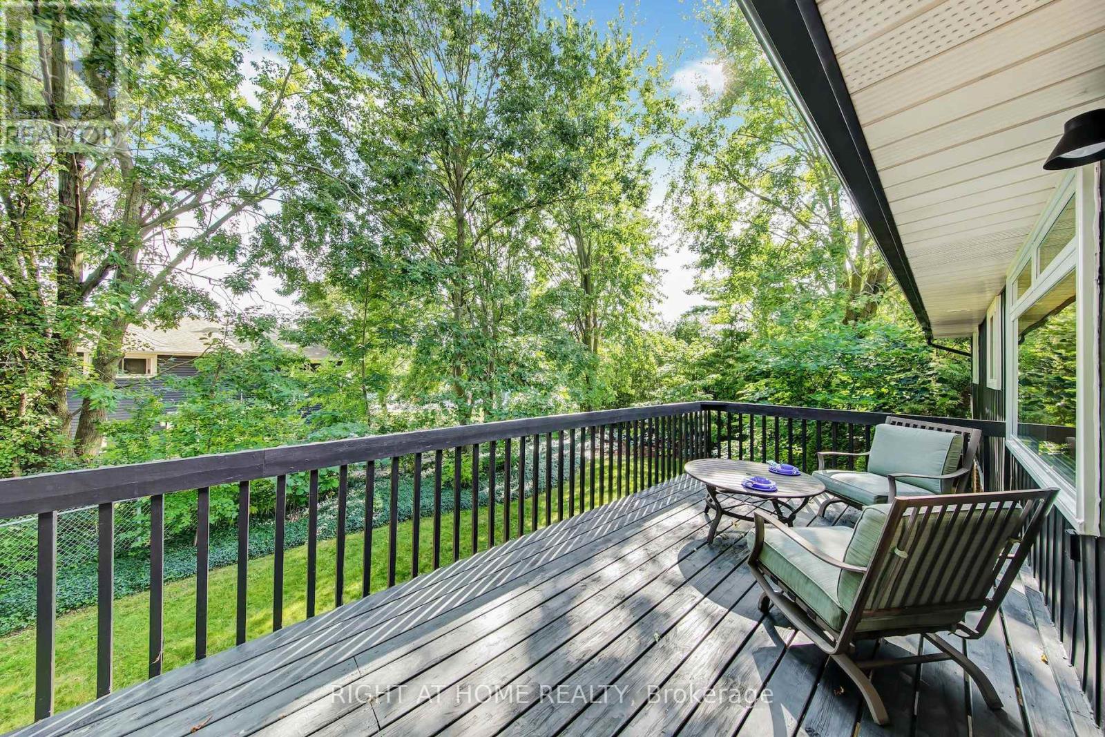305 Daleside Place N, Waterloo, Ontario  N2L 5M4 - Photo 33 - X13768620