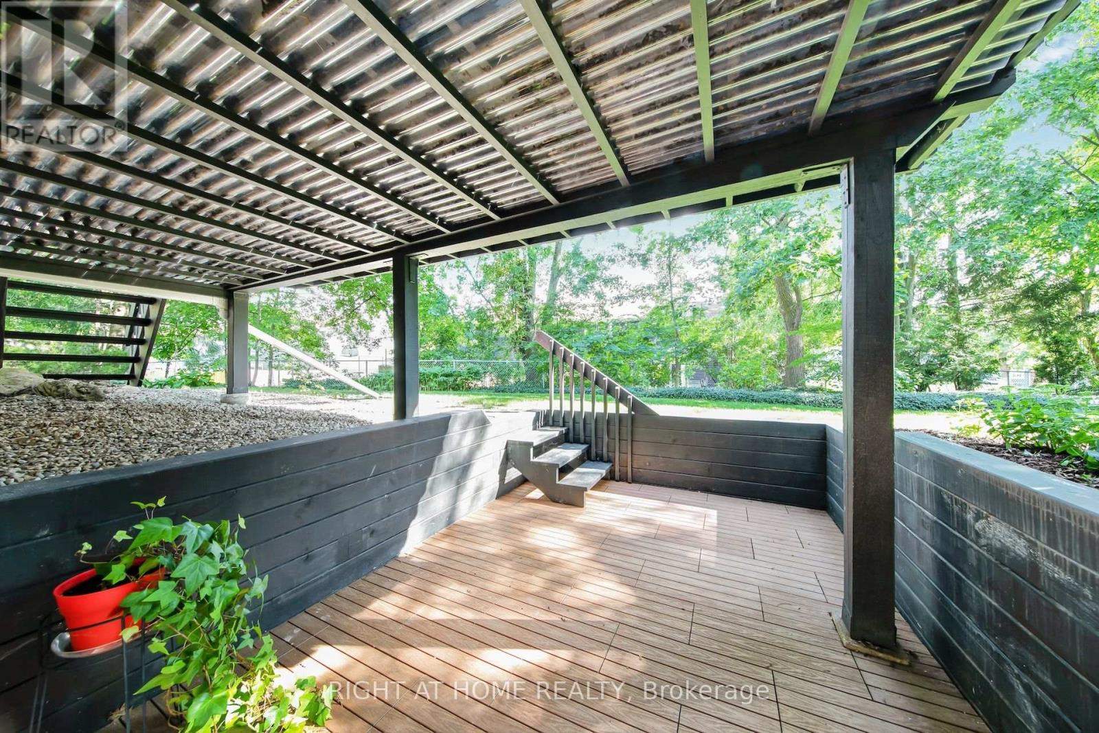 305 Daleside Place N, Waterloo, Ontario  N2L 5M4 - Photo 36 - X13768620