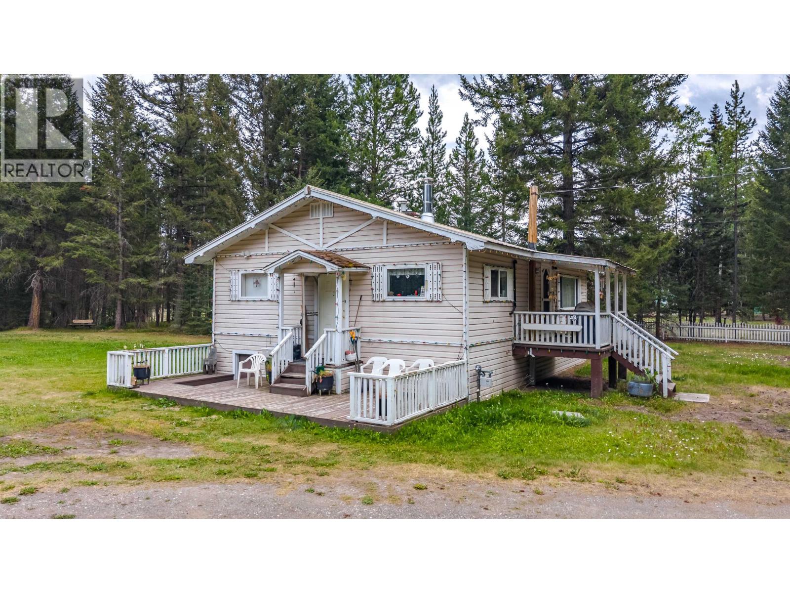 6247 Aalton Road, Horse Lake, British Columbia  V0K 2E3 - Photo 1 - R3149911