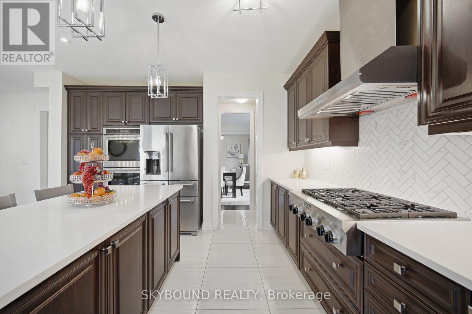 14 Goodwin Court, East Gwillimbury, Ontario  L9N 0T7 - Photo 8 - N13768632