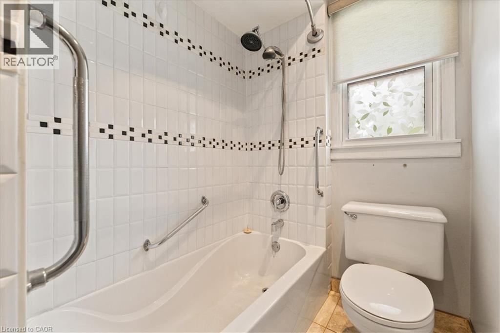 721 Broadway, Welland, Ontario  L3C 5M6 - Photo 31 - 40861065