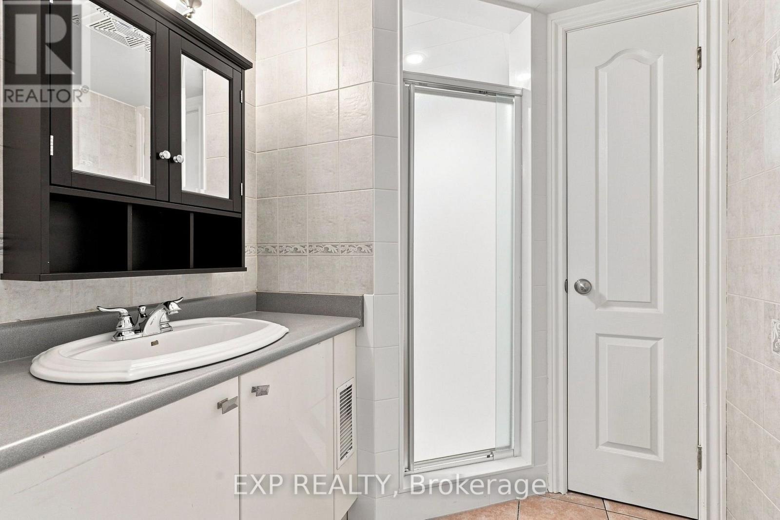 101 Cannon Road, Toronto, Ontario  M8Y 1S2 - Photo 42 - W13767894