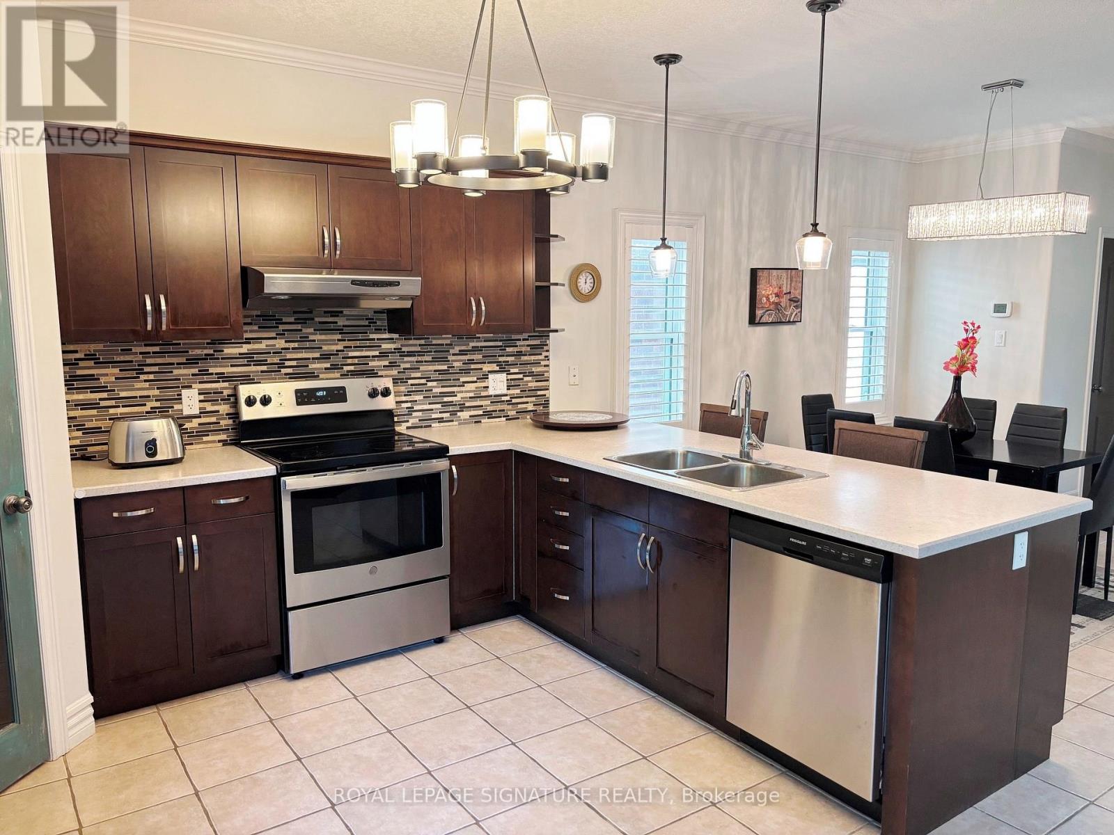 32 Davis Street, Collingwood, Ontario  L4P 3T8 - Photo 7 - S13768884