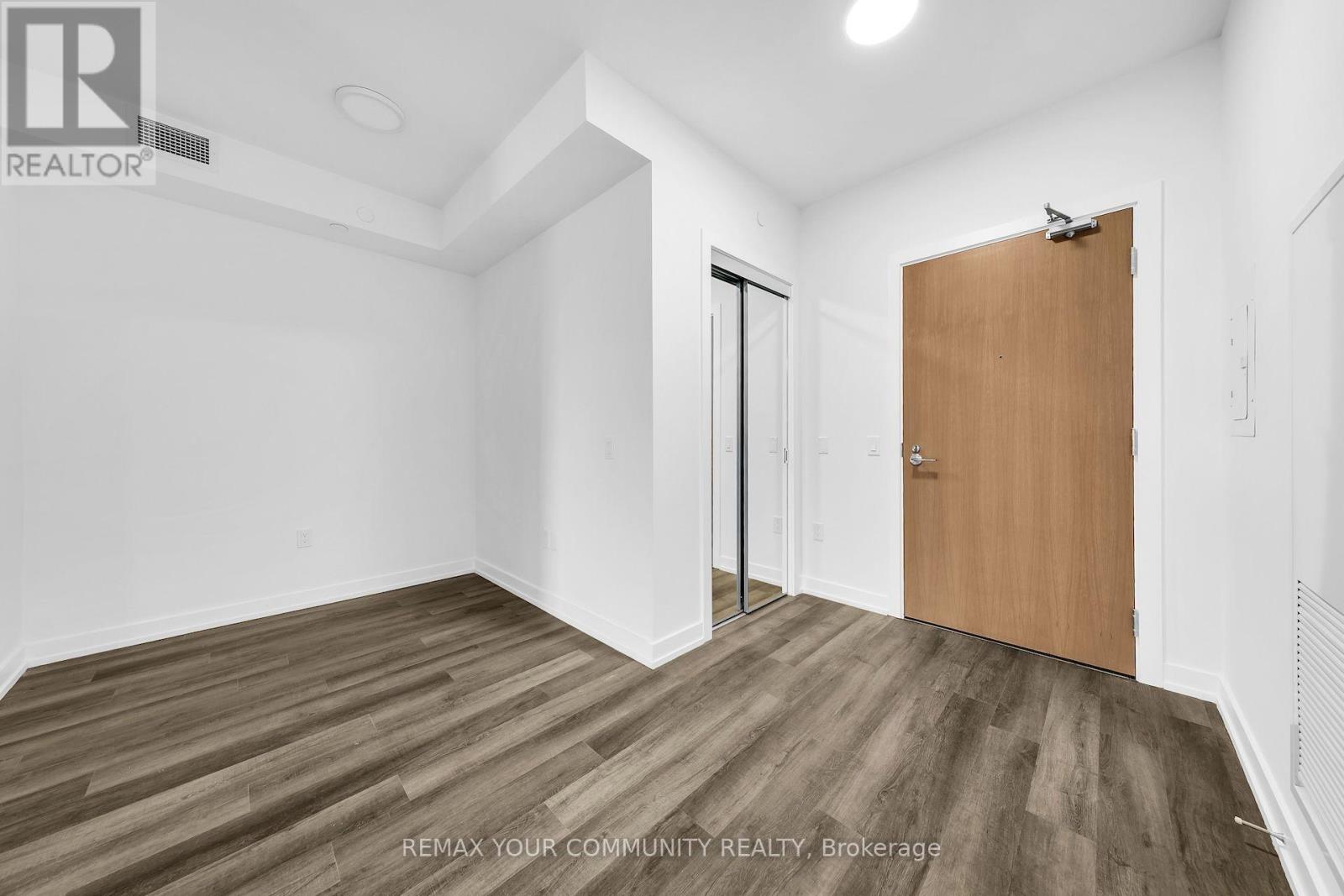 1504 - 5 Meadowdale Road, Vaughan, Ontario  L4K 0C7 - Photo 3 - N13760762