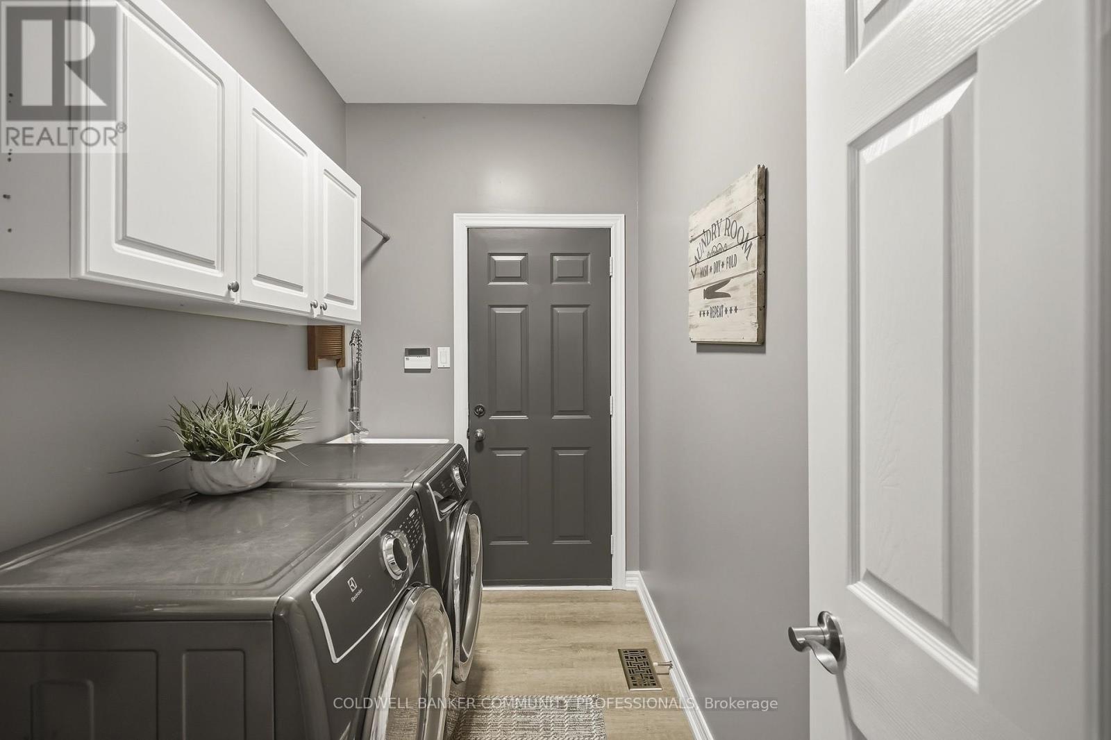 517 Genista Drive, Burlington, Ontario  L7T 4L6 - Photo 31 - W13767924
