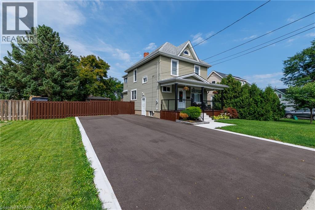 11 Fairview Road, Grimsby, Ontario  L3M 3L1 - Photo 5 - 40861689