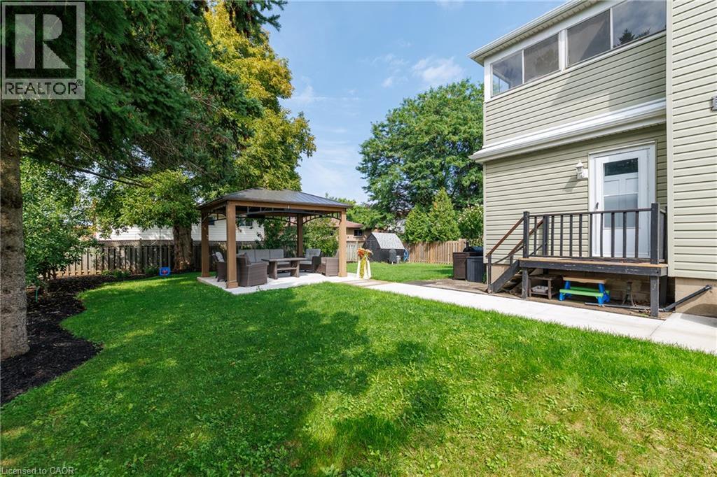 11 Fairview Road, Grimsby, Ontario  L3M 3L1 - Photo 41 - 40861689