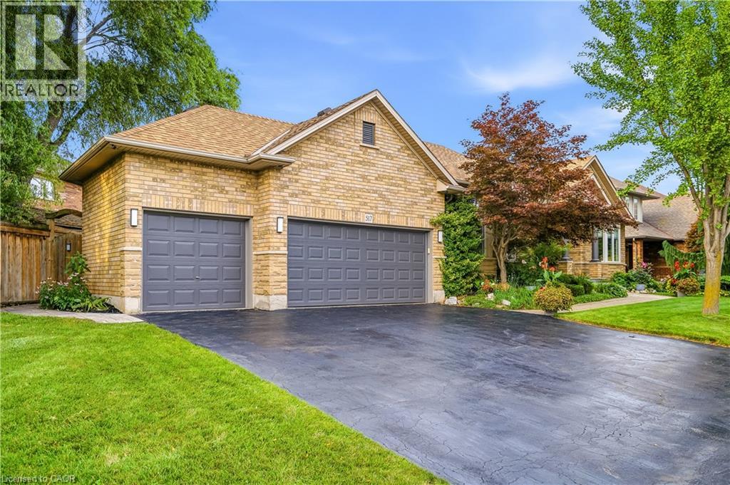 517 Genista Drive, Burlington, Ontario  L7T 4L6 - Photo 2 - 40861820