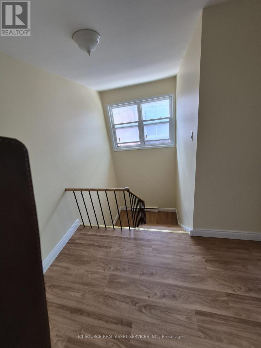 122 Lucas Street, Richmond Hill, Ontario  L4C 4P5 - Photo 25 - N13767572