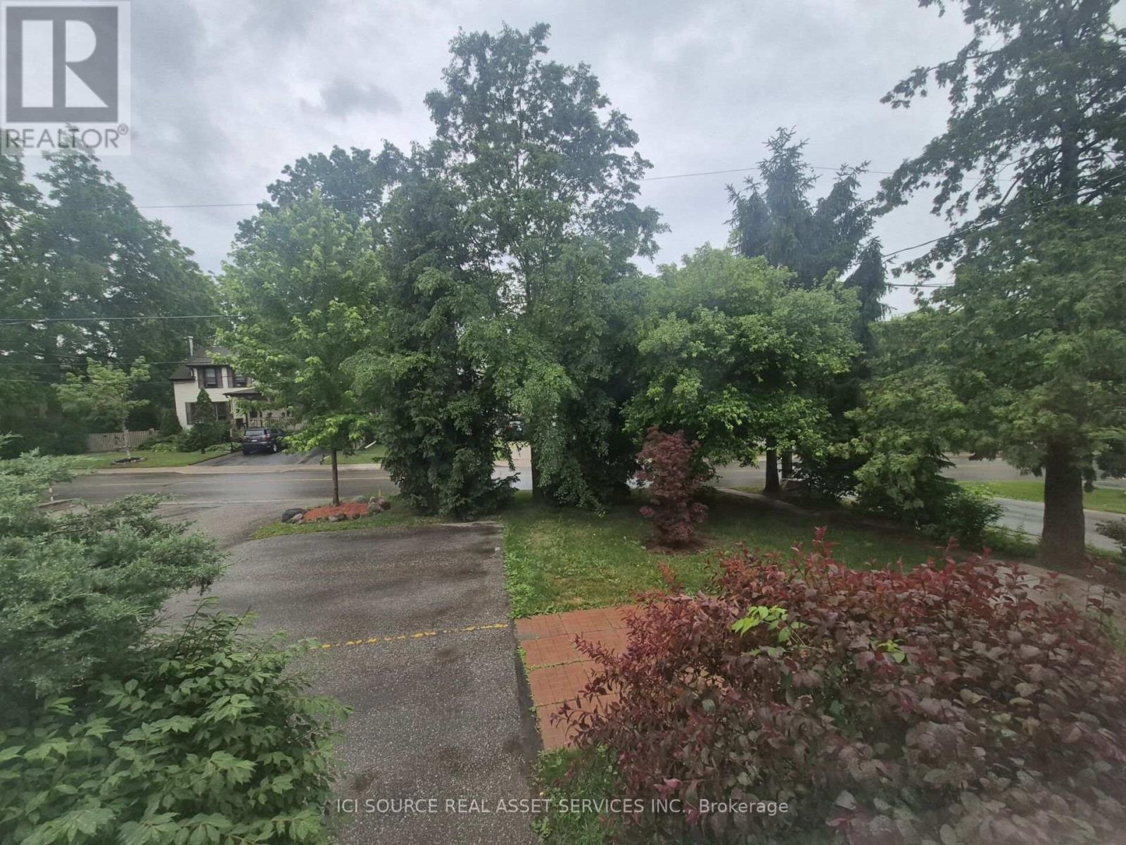 122 Lucas Street, Richmond Hill, Ontario  L4C 4P5 - Photo 4 - N13767572
