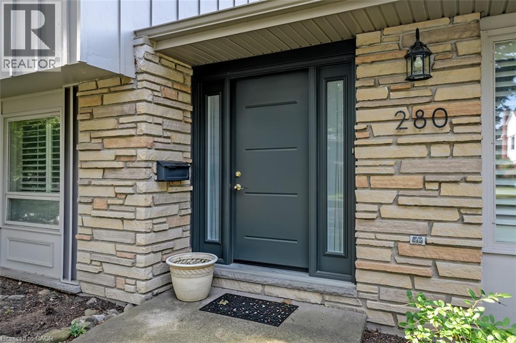 280 Penn Drive, Burlington, Ontario  L7N 2B8 - Photo 5 - 40861105