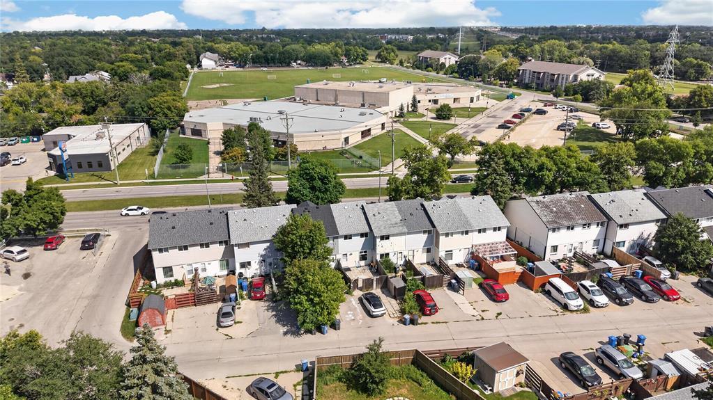6 500 St Anne's Road Winnipeg Manitoba Canada R2M4Z3 3