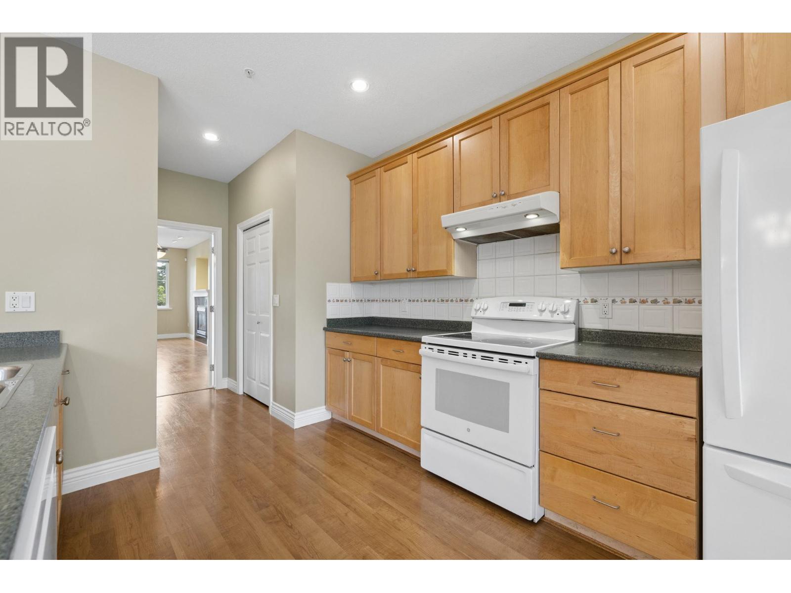 1 3171 Flint Street, Port Coquitlam, British Columbia  V3B 4H9 - Photo 10 - R3163657