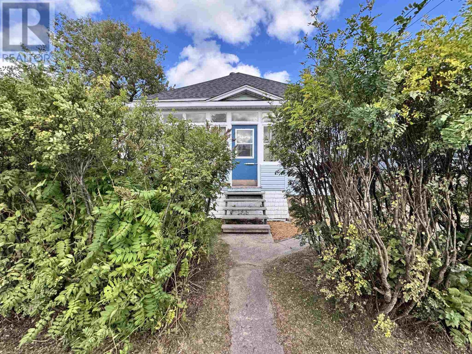 32 Aberdeen St, Sault Ste. Marie, Ontario  P0M 1K0 - Photo 2 - SM262499