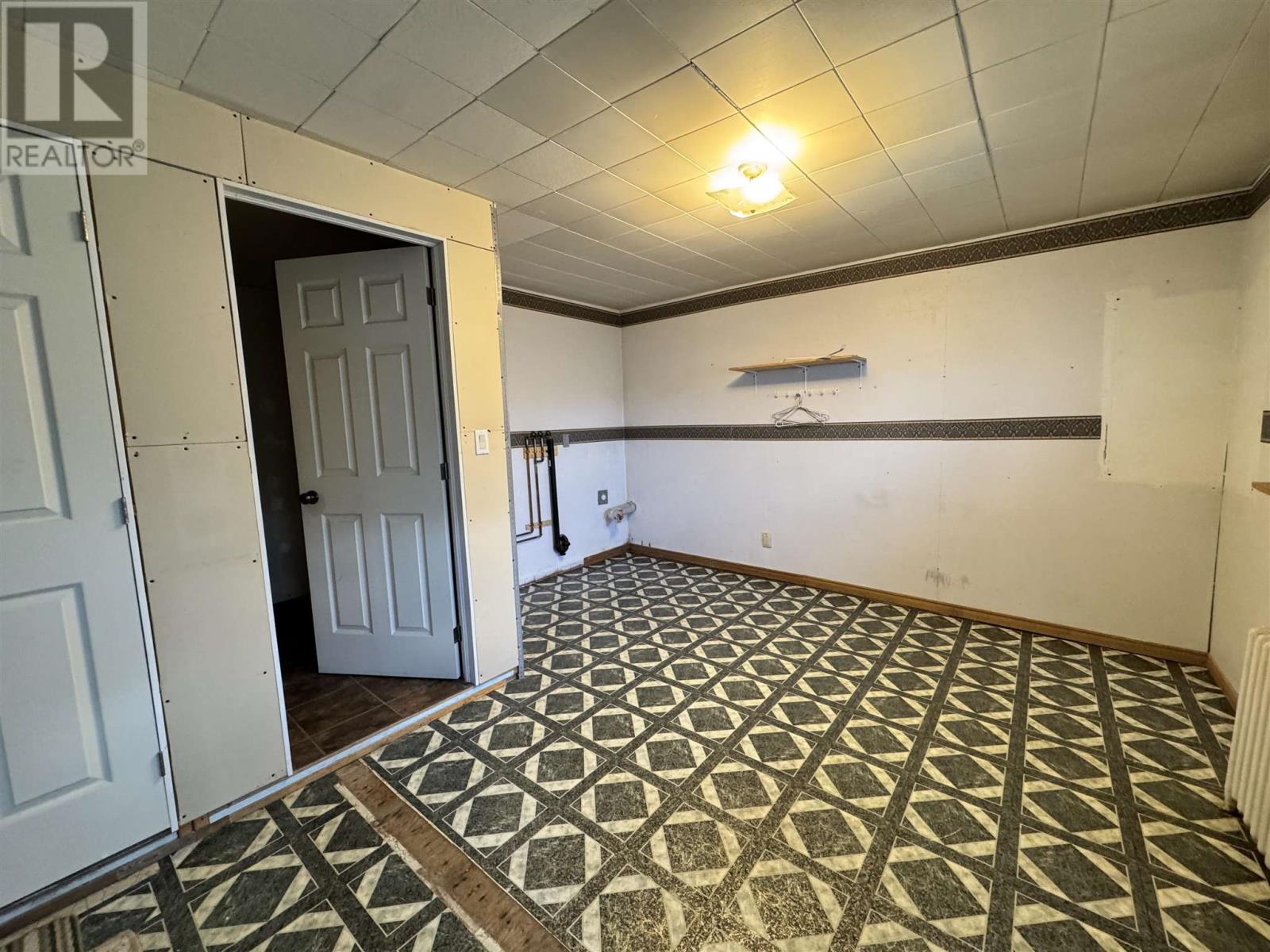 32 Aberdeen St, Sault Ste. Marie, Ontario  P0M 1K0 - Photo 20 - SM262499