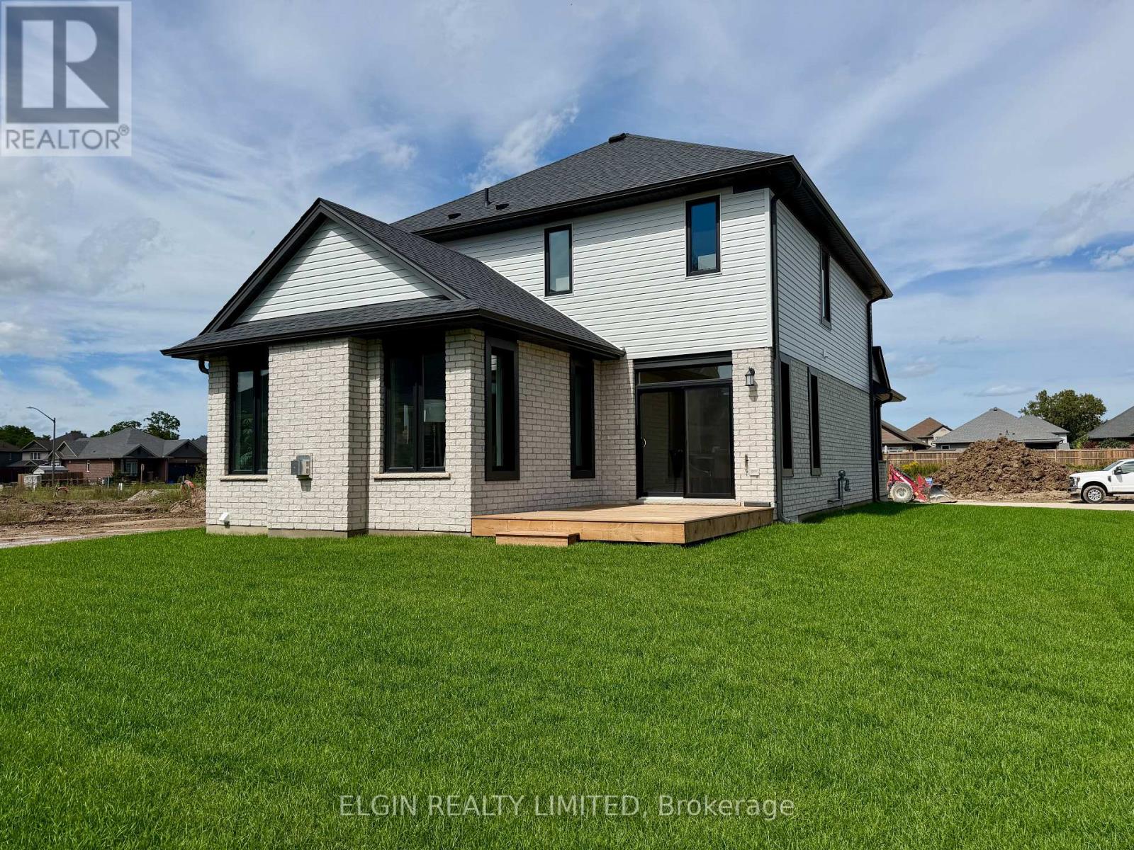 42212 Mcbain Line, Central Elgin, Ontario  N5P 0E5 - Photo 2 - X12794420