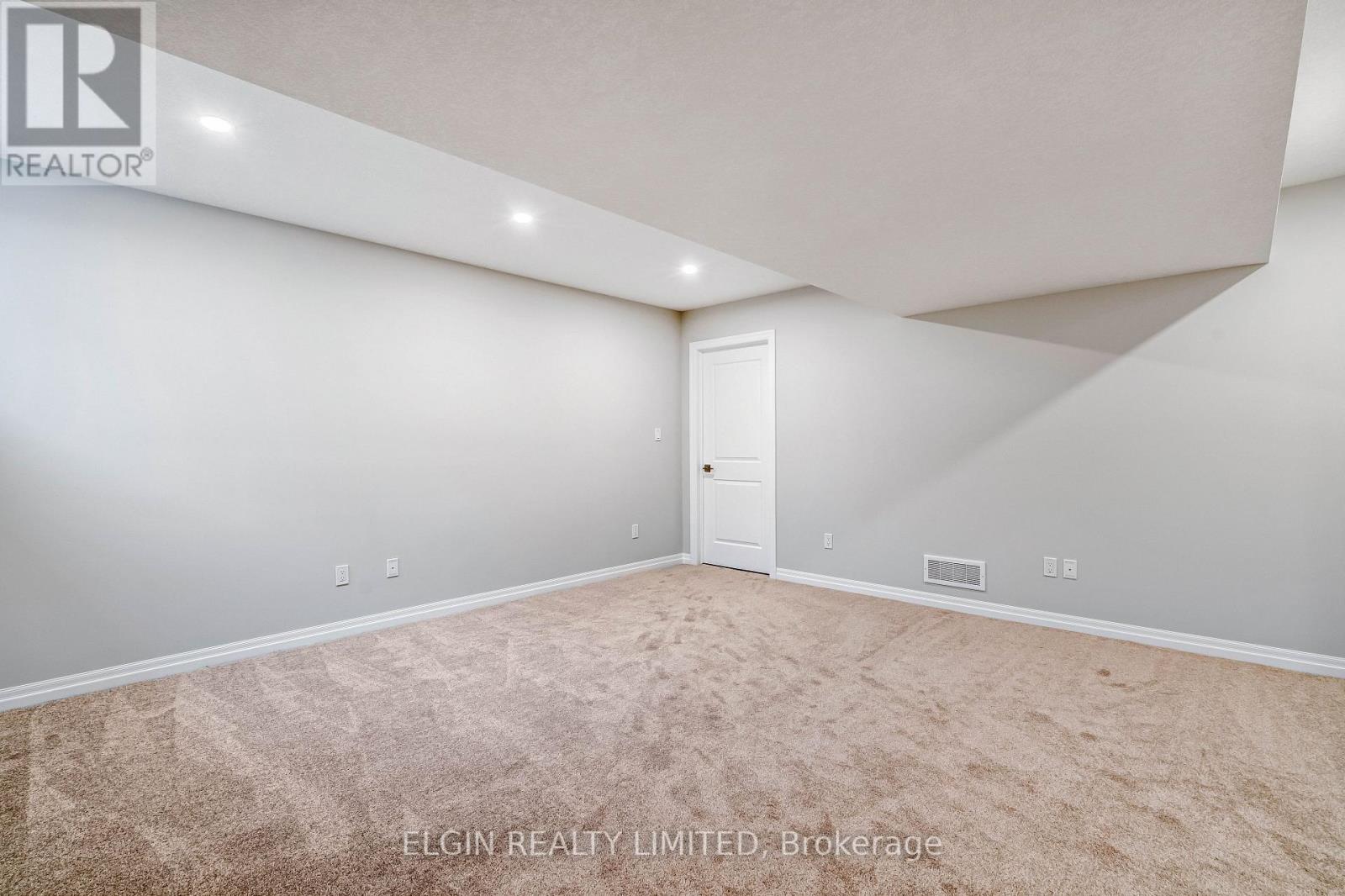 42212 Mcbain Line, Central Elgin, Ontario  N5P 0E5 - Photo 36 - X12794420