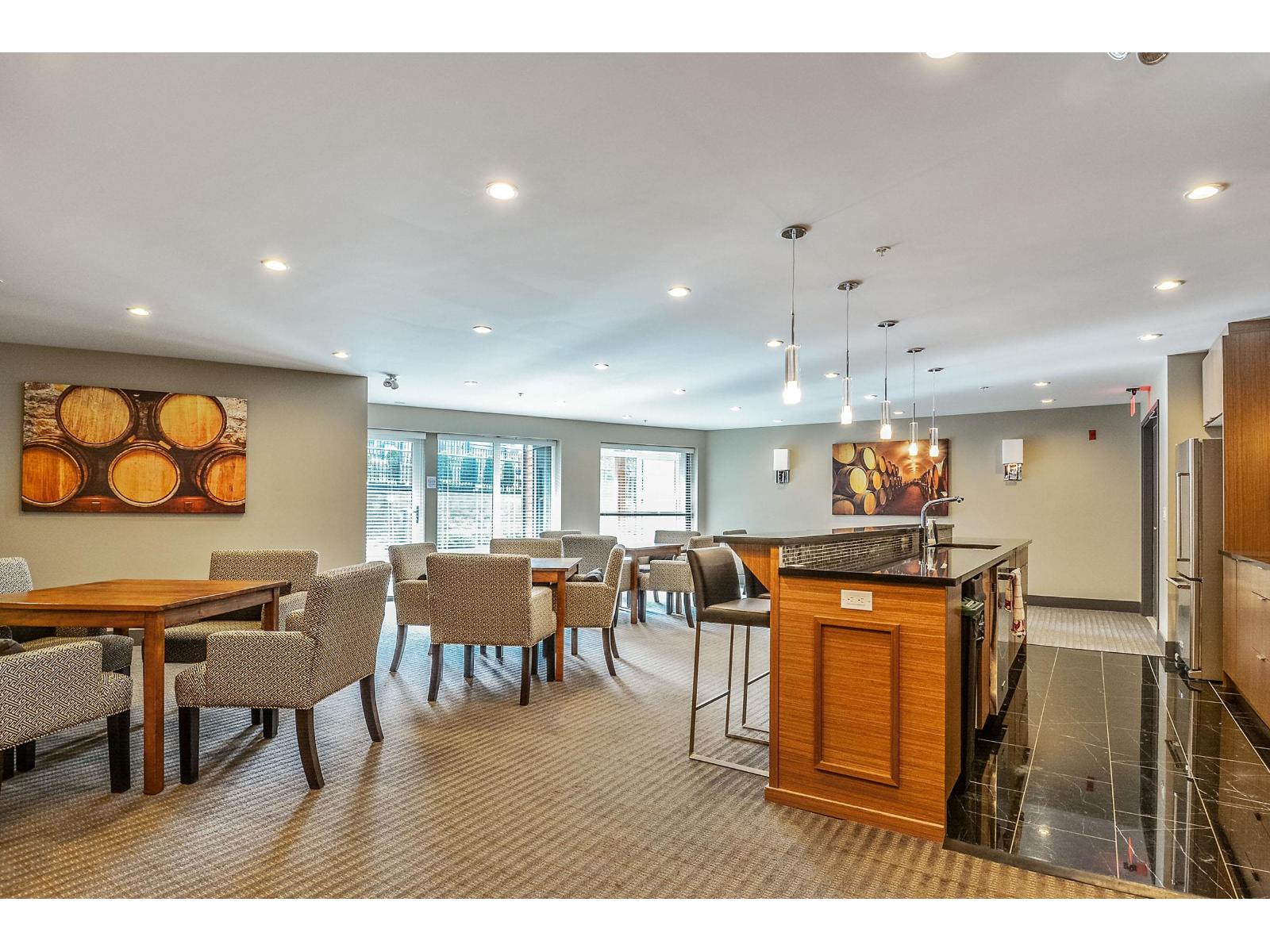 216 14855 Thrift Avenue, White Rock, British Columbia  V4B 2J6 - Photo 30 - R3162539