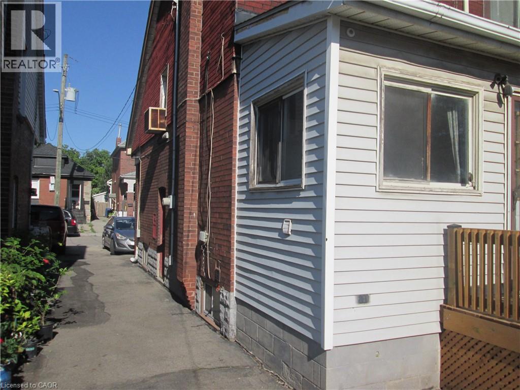 156 Leinster Avenue N, Hamilton, Ontario  L8L 6X9 - Photo 18 - 40861615