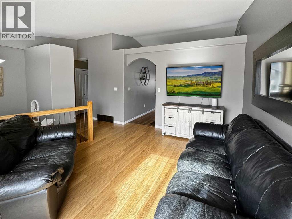 3102 65 Avenue, Lloydminster, Alberta  T9V 3G9 - Photo 5 - A2343939