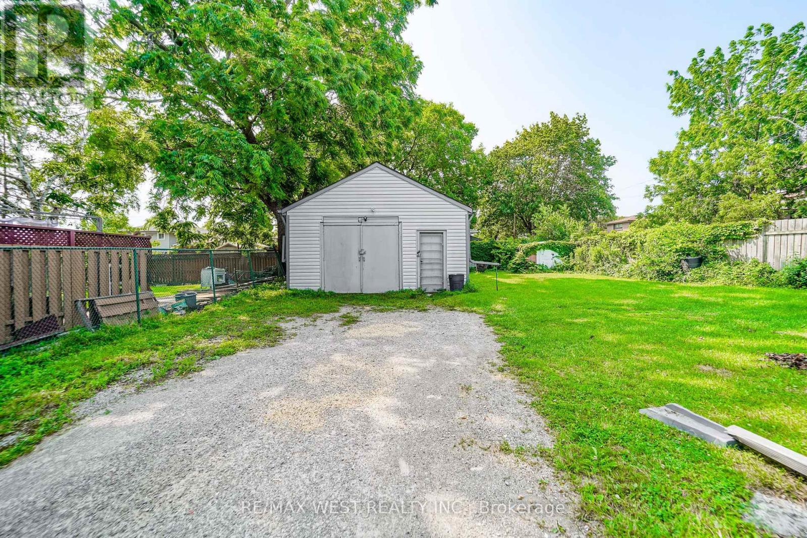 489 Dean Avenue, Oshawa, Ontario  L1H 3E6 - Photo 8 - E13769154